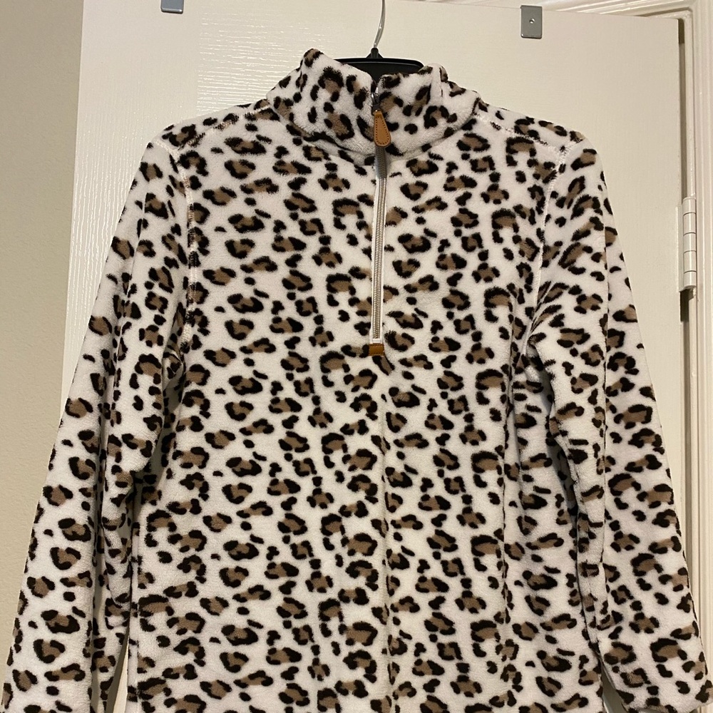 Fleece cheetah pullover